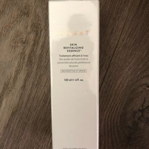 MONAT . Skin Revitalizing Essence